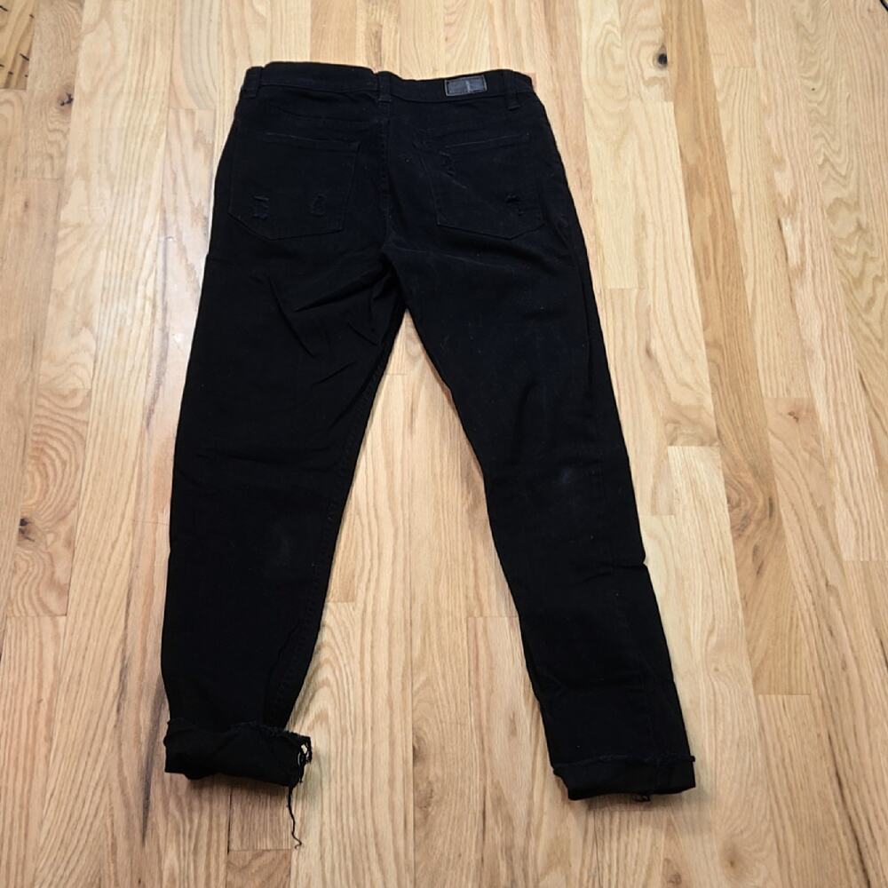 Supplies women' Black Distressed Ankle Jeans size 6